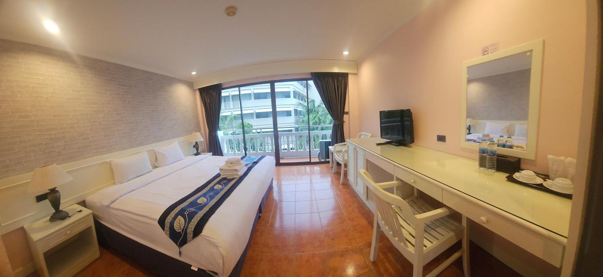 Patong Central Residence And Apartment المظهر الخارجي الصورة